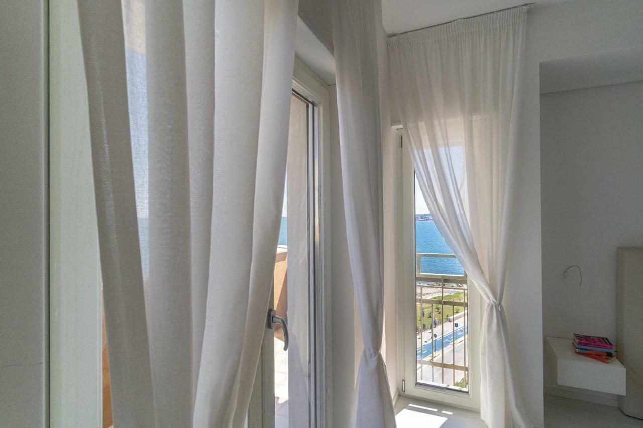 Santa Rosa Luxury Apartment 2 Bedrooms 4 People Private Parking Trani Exterior foto