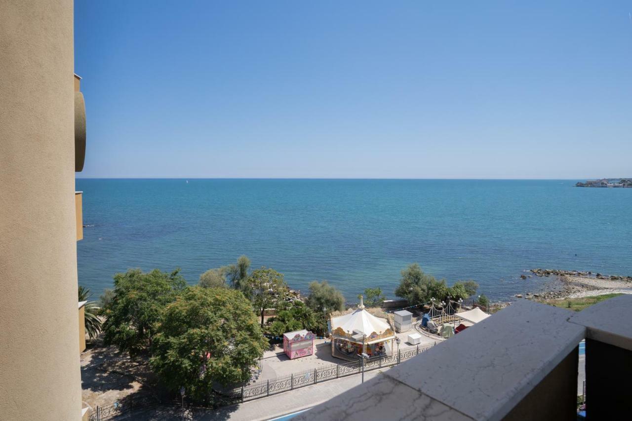 Santa Rosa Luxury Apartment 2 Bedrooms 4 People Private Parking Trani Exterior foto